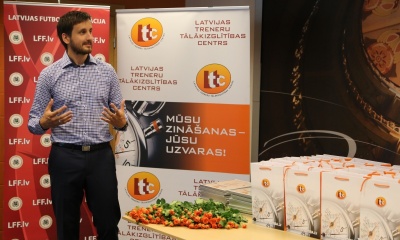 2Futbola_organizacijas_vadibas_izglitibas_programma_izlaidums_29062016_4.JPG